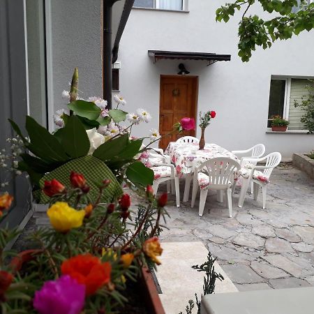 Guest House Sahat Hill Plovdiv Exterior foto